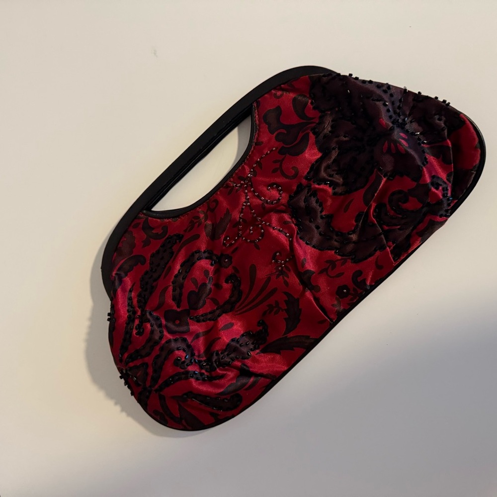 The Limited Clutch